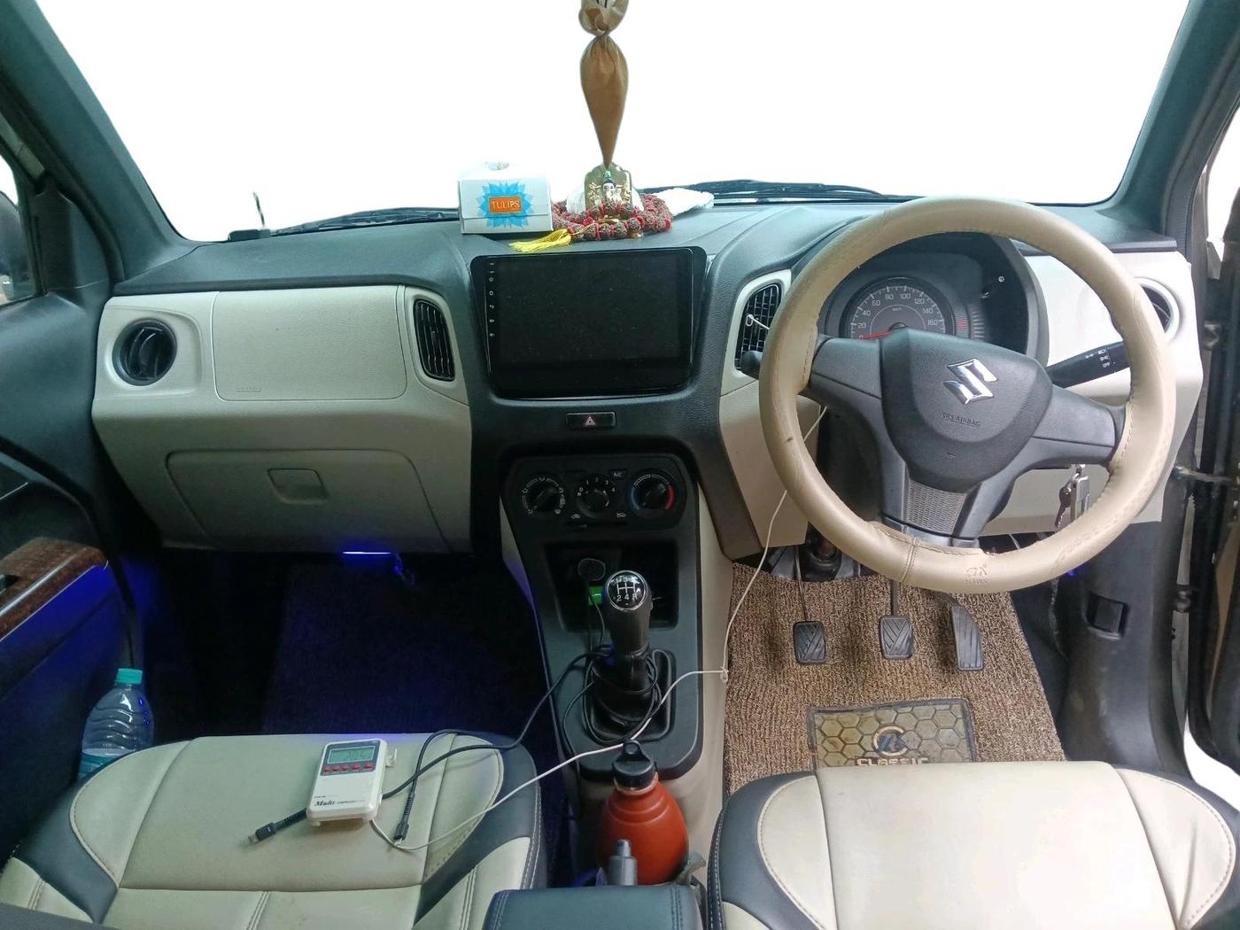 2019 Maruti New Wagon-R LXI CNG (O) 1.0, CNG, Manual, 1,69,863 km, interior