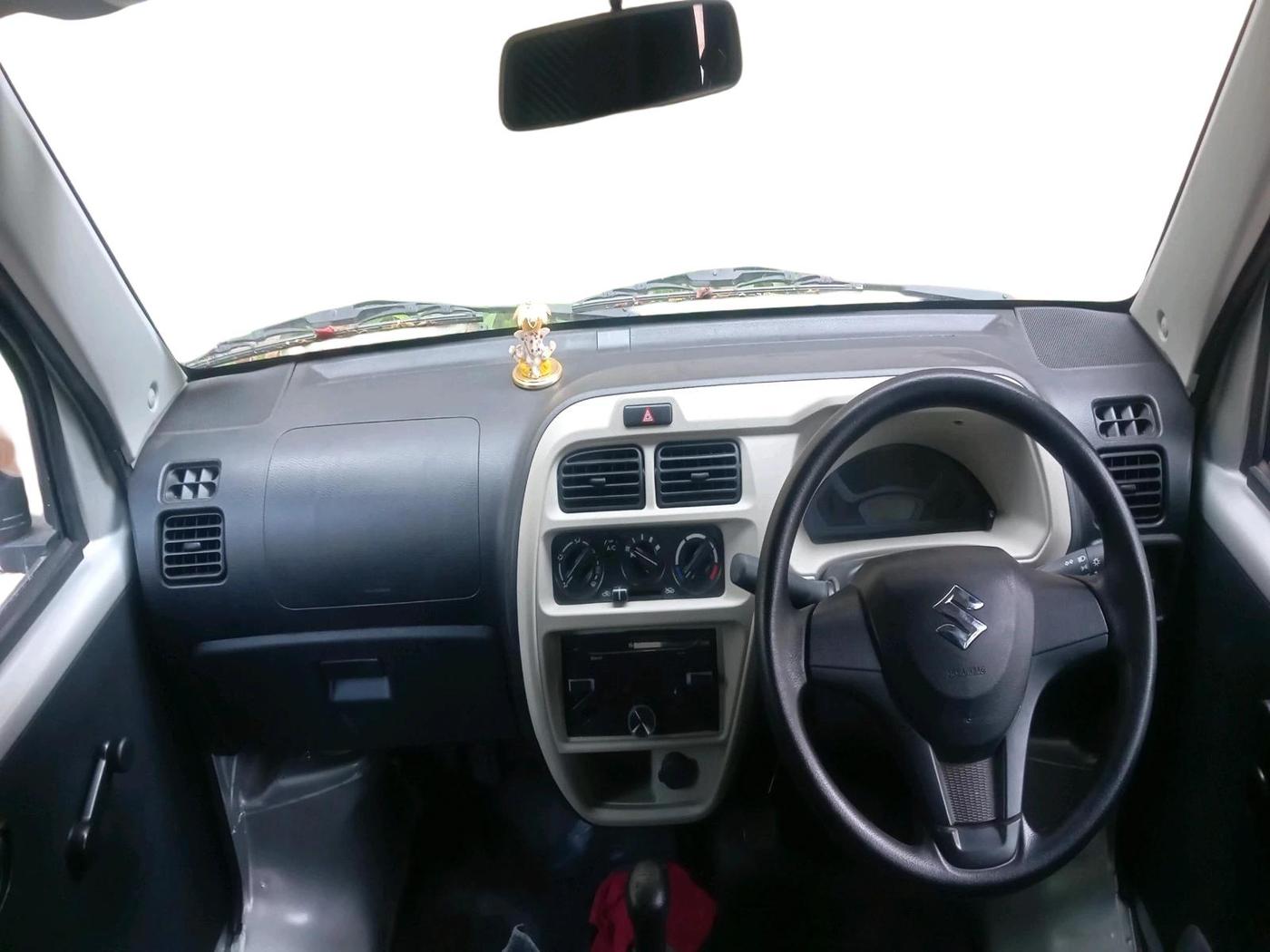 2025 Maruti Eeco 5 STR AC CNG, CNG, Manual, 10,412 km, interior
