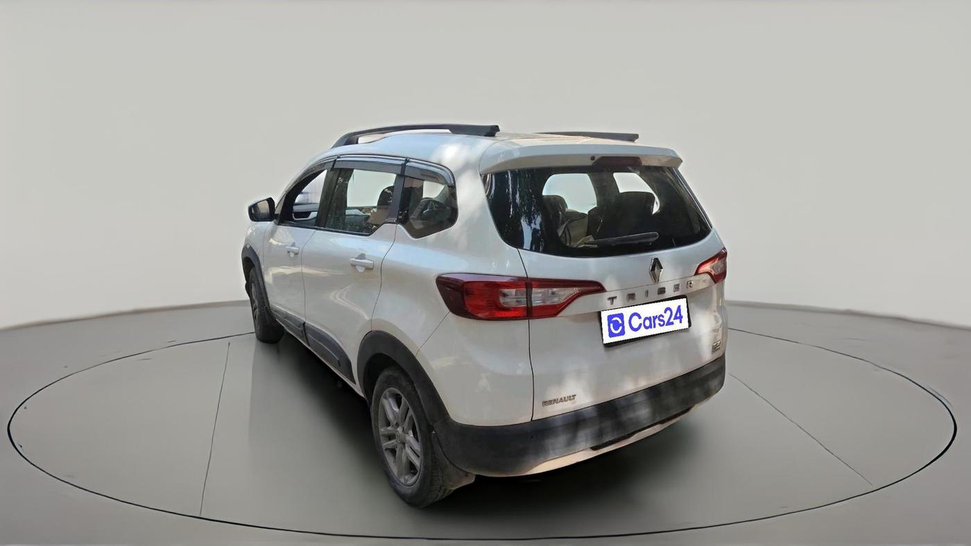 2021 Renault TRIBER RXZ AMT, Petrol, Automatic, 45,477 km, exterior