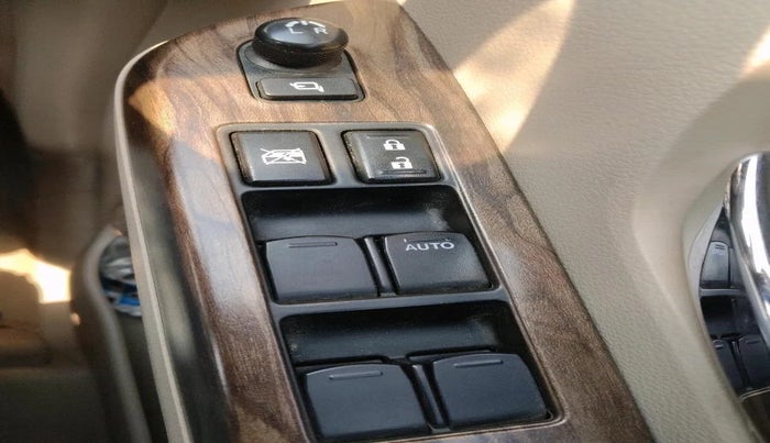 2019 Maruti Ertiga ZXI+ SHVS, Petrol, Manual, 25,399 km, interior