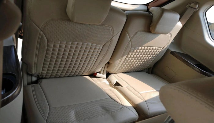 2019 Maruti Ertiga ZXI+ SHVS, Petrol, Manual, 25,399 km, interior