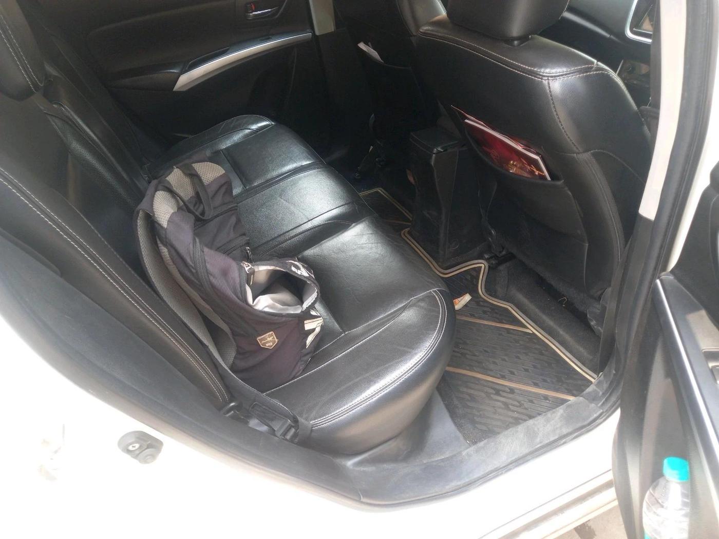 2018 Maruti S Cross ALPHA 1.3, Diesel, Manual, 78,425 km, interior