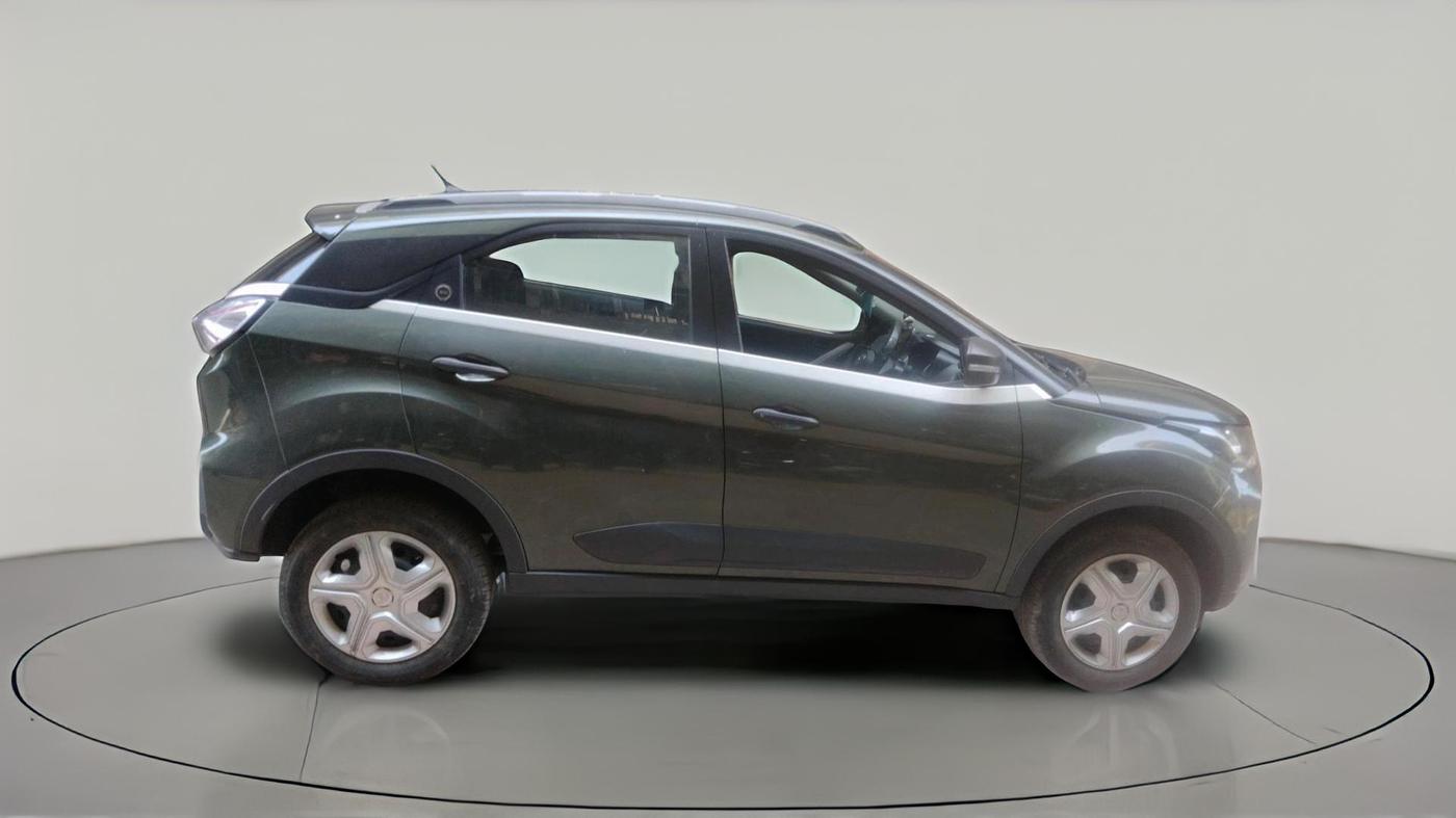 2023 Tata NEXON XM SUNROOF PETROL, Petrol, Manual, 15,000 km, exterior