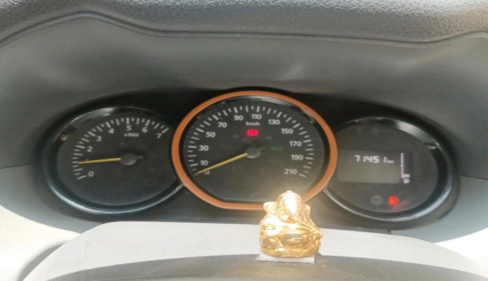 2015 Renault Duster 85 PS RXL DIESEL, Diesel, Manual, 71,451 km, interior