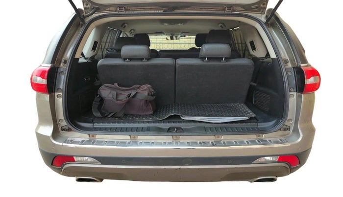 2017 Tata Hexa XTA 4X2 7 STR, Diesel, Automatic, 88,118 km, exterior