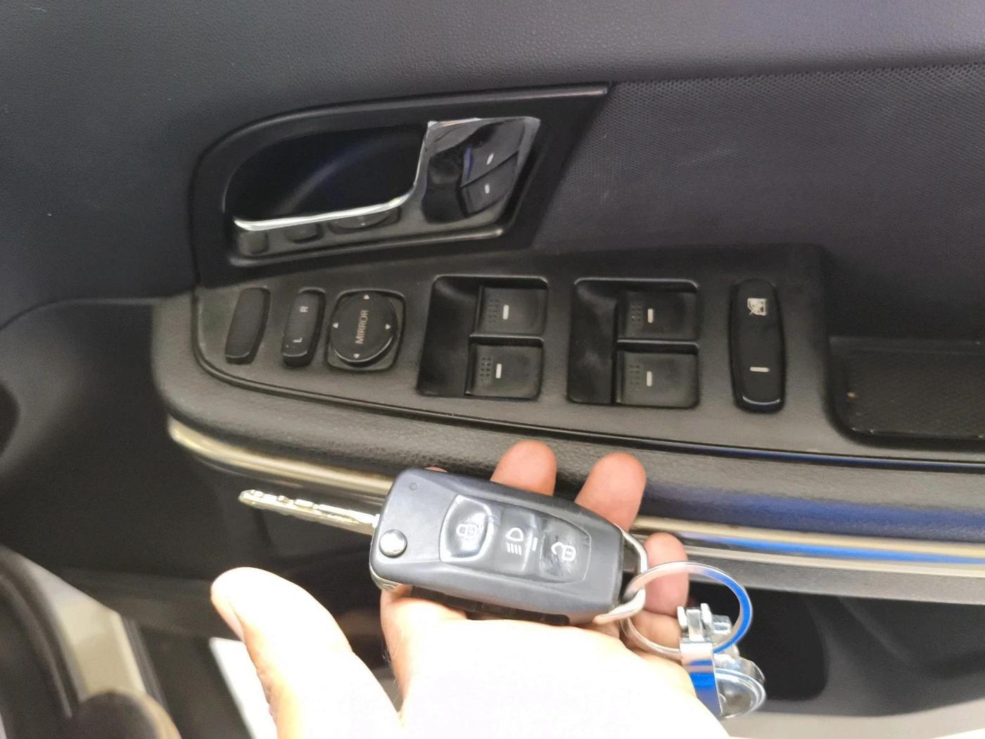 2018 Tata Hexa XM 4X2 7 STR, Diesel, Manual, 73,804 km, interior