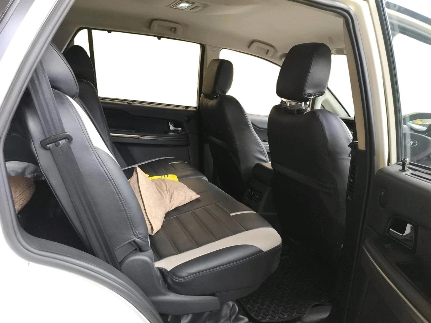 2018 Tata Hexa XM 4X2 7 STR, Diesel, Manual, 73,804 km, interior