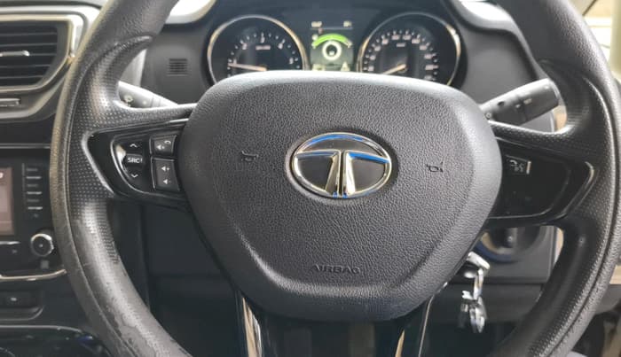 2018 Tata Hexa XM 4X2 7 STR, Diesel, Manual, 73,804 km, interior