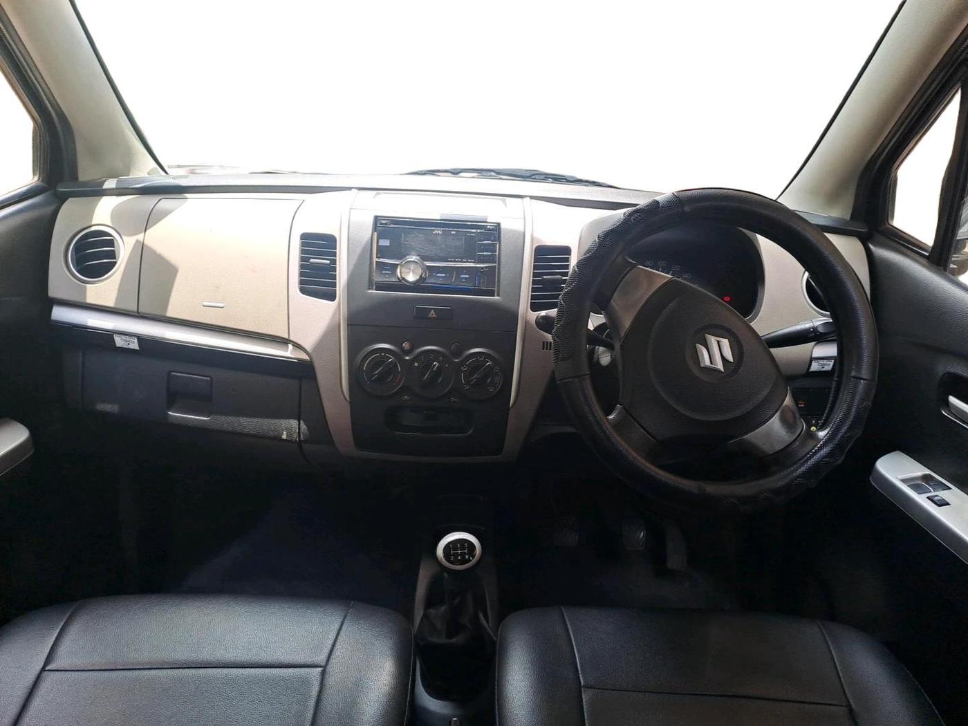 2013 Maruti Wagon R 1.0 LXI CNG, CNG, Manual, 41,253 km, interior