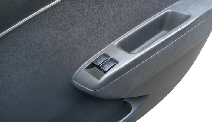 2011 Chevrolet Beat LS PETROL, Petrol, Manual, 20,193 km, interior