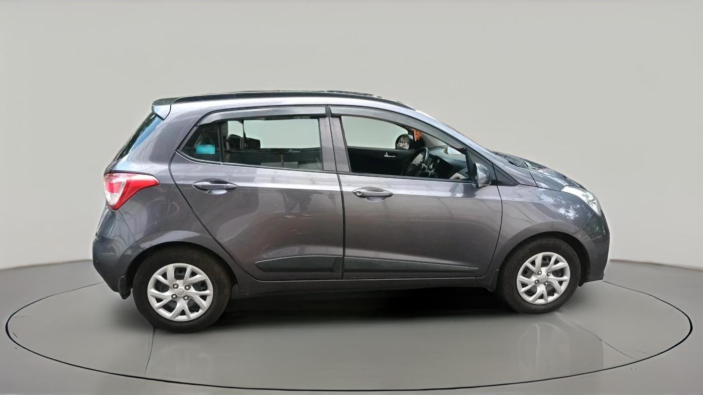 2017 Hyundai Grand i10 SPORTZ (O) 1.2 KAPPA VTVT, Petrol, Manual, 31,900 km, exterior