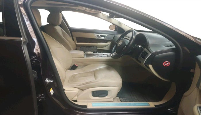 2013 Jaguar XF PETROL 2.0, Petrol, Automatic, 38,763 km, interior