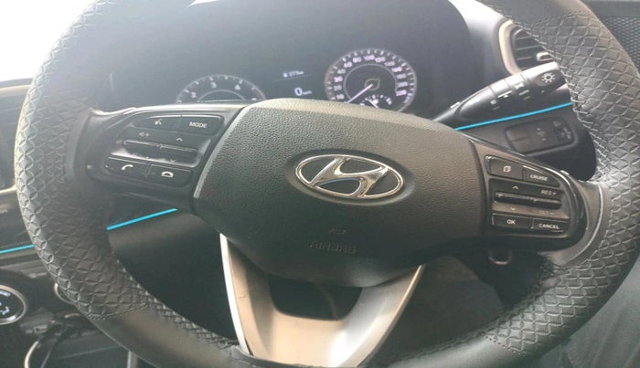 2021 Hyundai VENUE SX 1.5 CRDI, Diesel, Manual, 54,409 km, interior