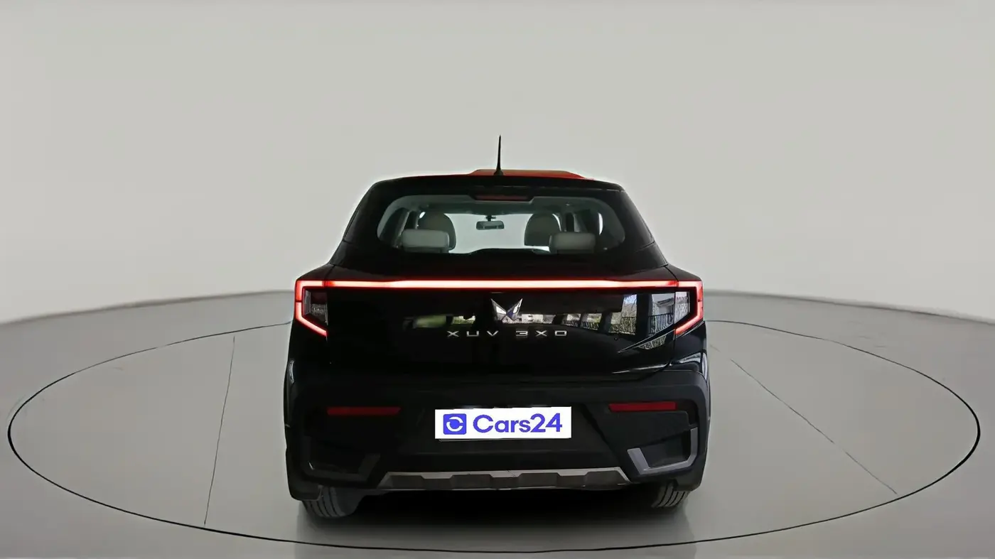 2024 Mahindra XUV 3XO MX3 Pro 1.2 L TCMPFI AT, Petrol, Automatic, 24,521 km, exterior