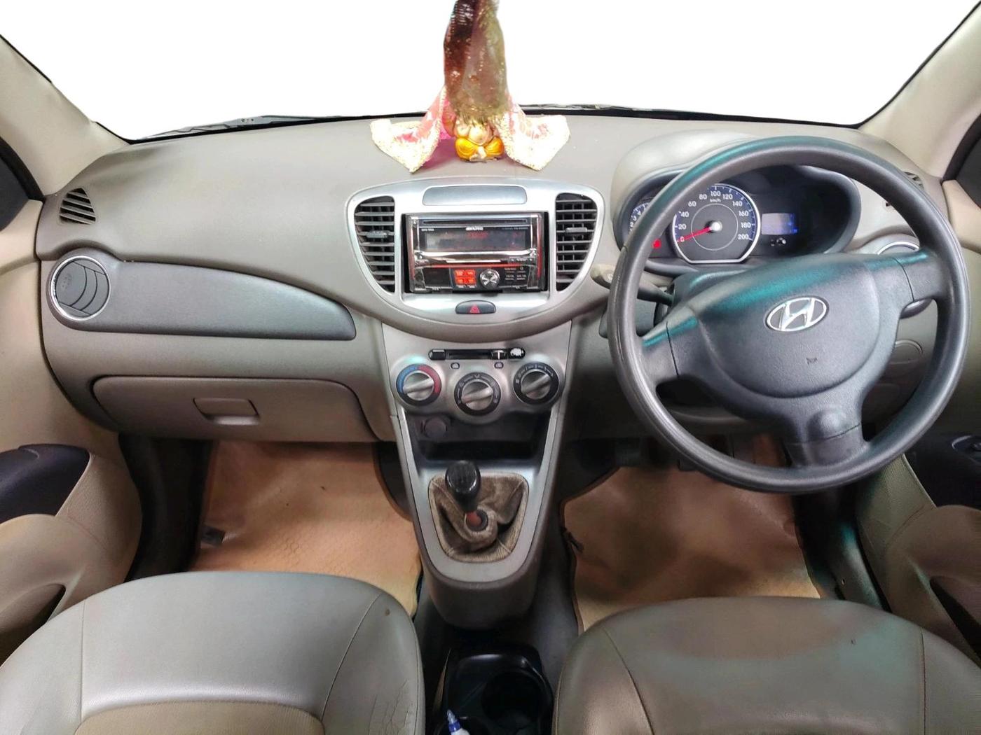2011 Hyundai i10 MAGNA 1.2, Petrol, Manual, 55,450 km, interior