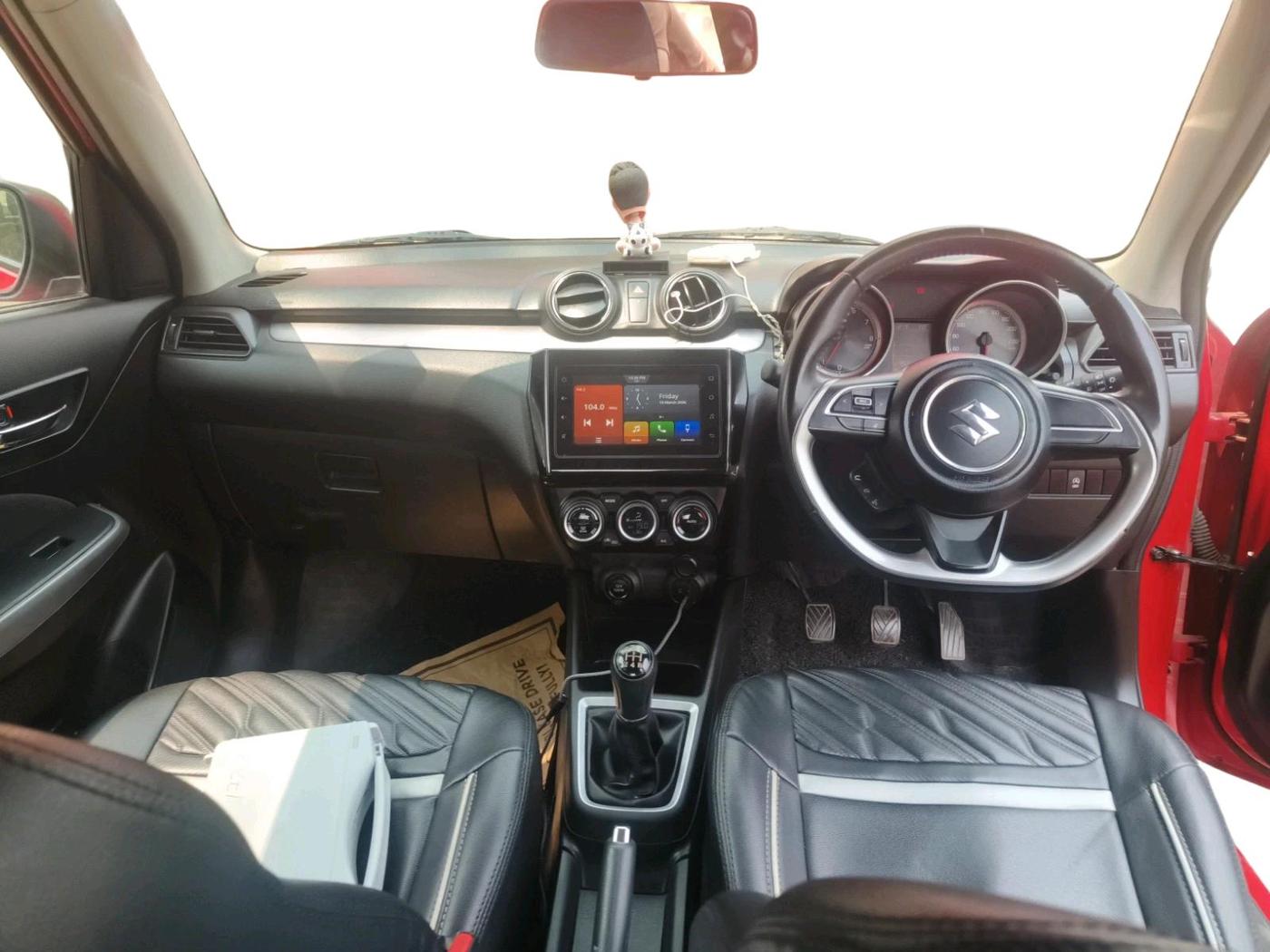 2021 Maruti Swift ZXI, Petrol, Manual, 45,218 km, interior