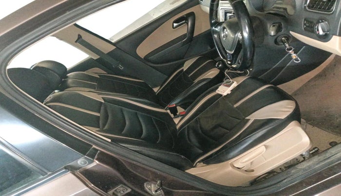 2017 Volkswagen Polo HIGHLINE1.2L, Petrol, Manual, 65,996 km, interior