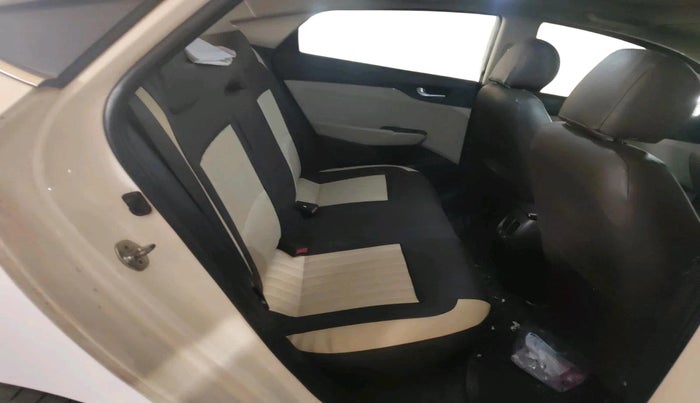 2017 Hyundai Verna 1.6 CRDI SX + AT, Diesel, Automatic, 1,59,689 km, interior