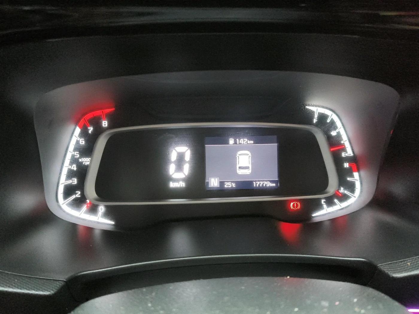 2023 KIA SONET HTK PLUS 1.0 IMT, Petrol, Manual, 17,779 km, interior