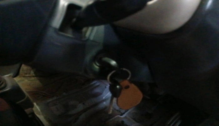 2014 Maruti Eeco 7 STR, CNG, Manual, 1,37,499 km, interior