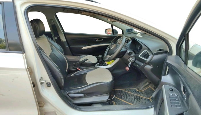 2015 Maruti S Cross DELTA 1.3, Diesel, Manual, 97,947 km, interior