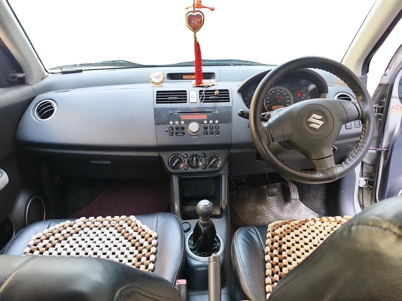 2011 Maruti Swift Dzire VXI, Petrol, Manual, 1,11,445 km, interior