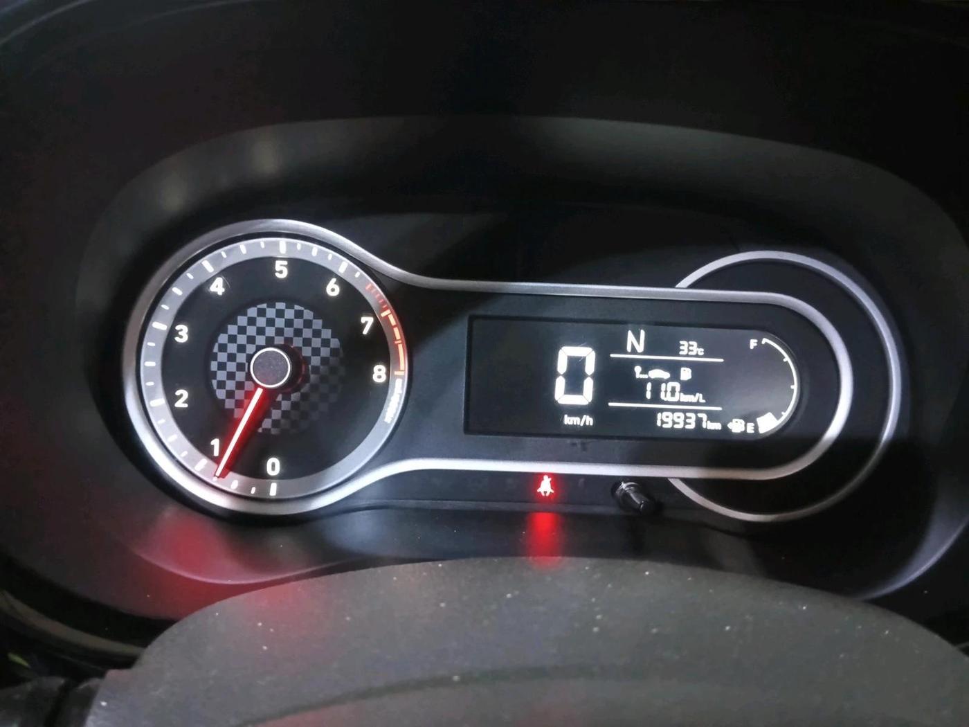 2022 Hyundai GRAND I10 NIOS SPORTZ AMT 1.2 KAPPA VTVT, Petrol, Automatic, 19,937 km, interior
