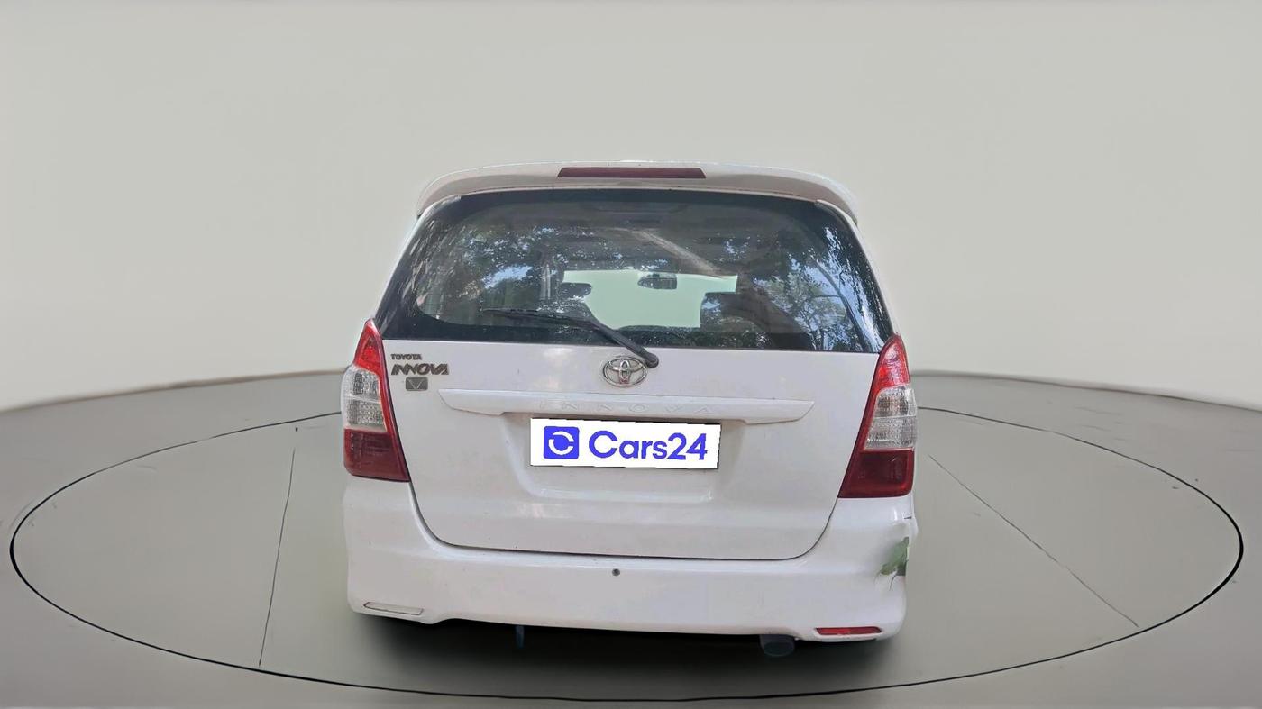 2012 Toyota Innova GX 2.5 8 STR, Diesel, Manual, 1,60,667 km, exterior