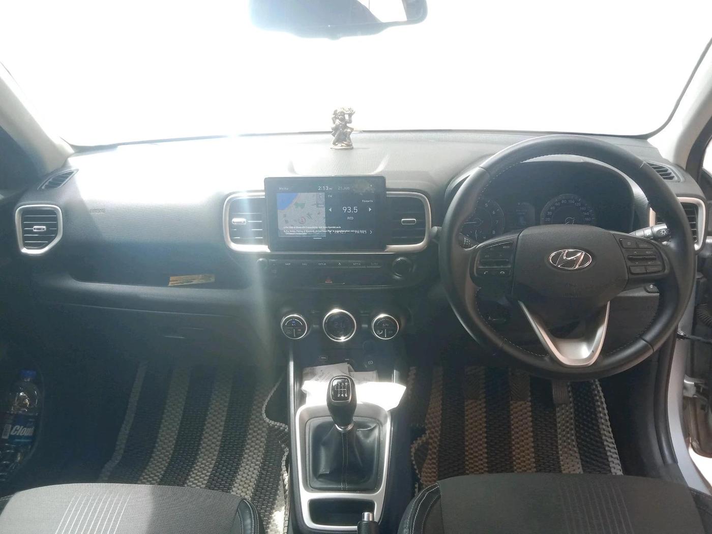 2019 Hyundai VENUE SX 1.0 (O) TURBO, Petrol, Manual, 37,037 km, interior