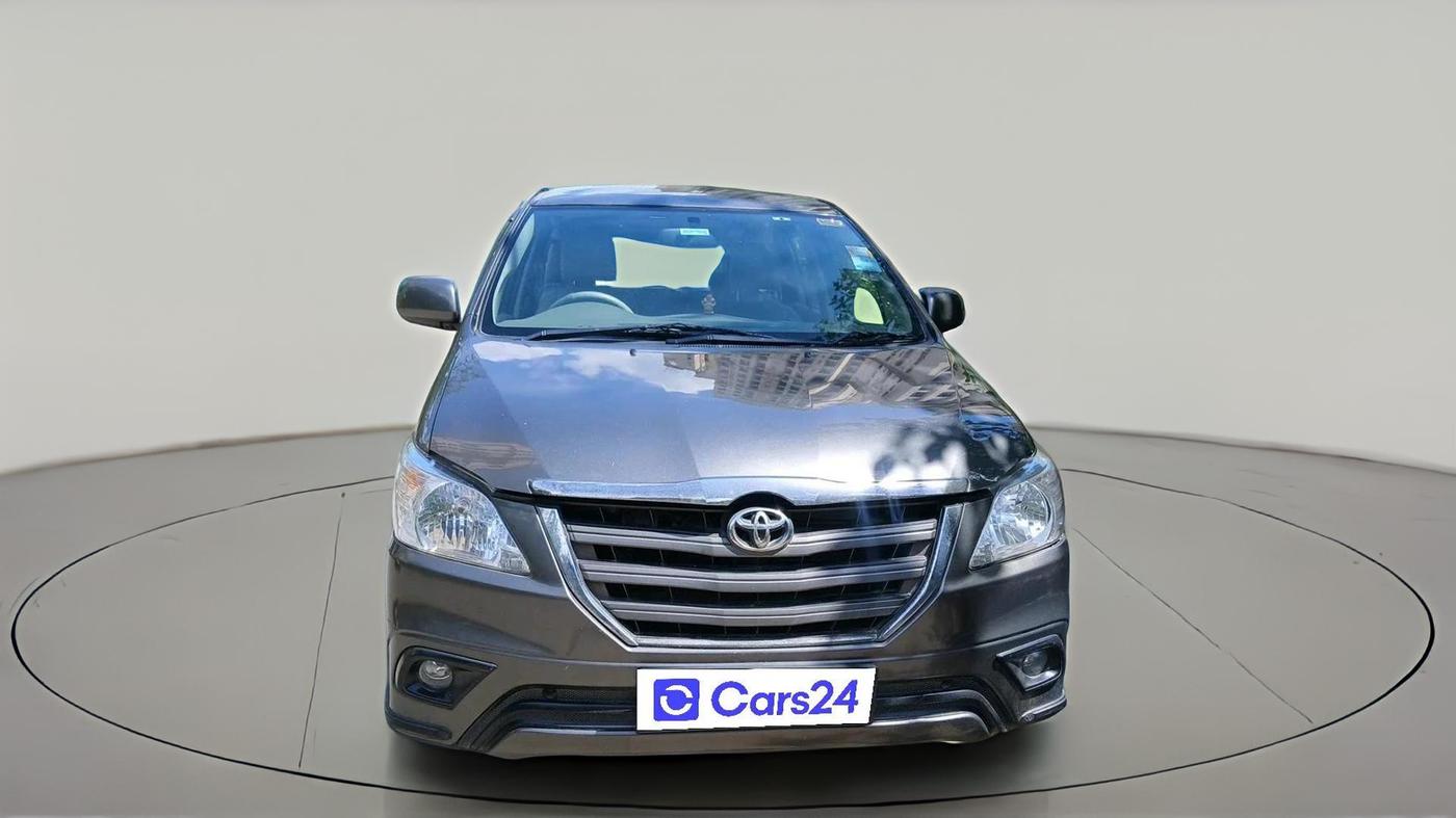 2014 Toyota Innova 2.5 GX 8 STR, Diesel, Manual, 63,575 km, exterior