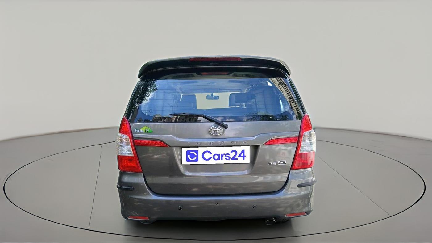 2014 Toyota Innova 2.5 GX 8 STR, Diesel, Manual, 63,575 km, exterior