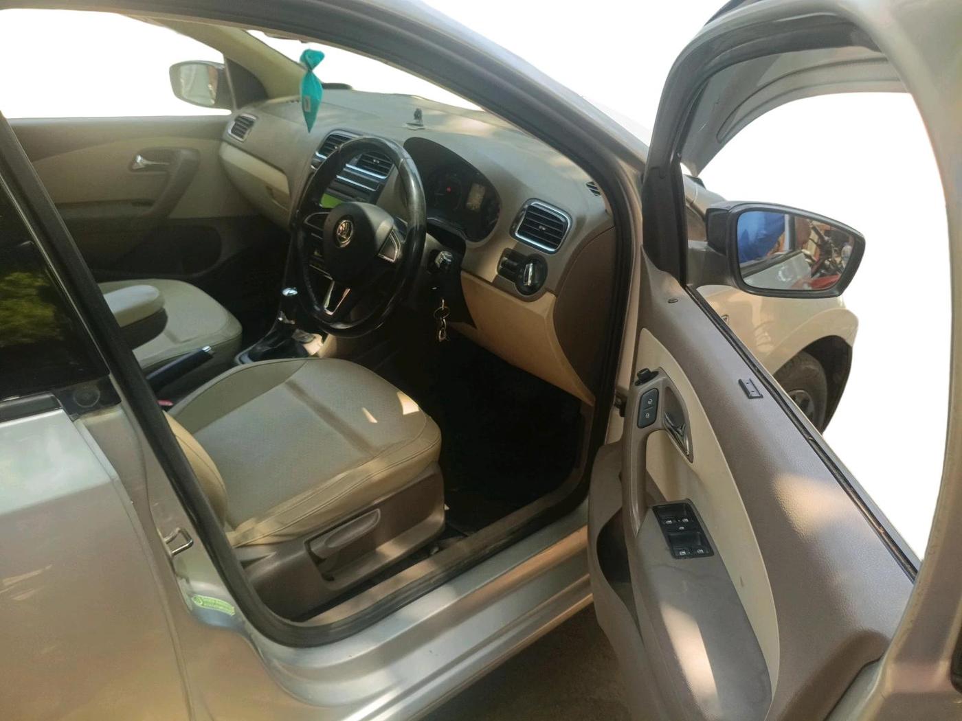 2015 Skoda Rapid Elegance 1.6 MPI AT, Petrol, Automatic, 73,382 km, interior