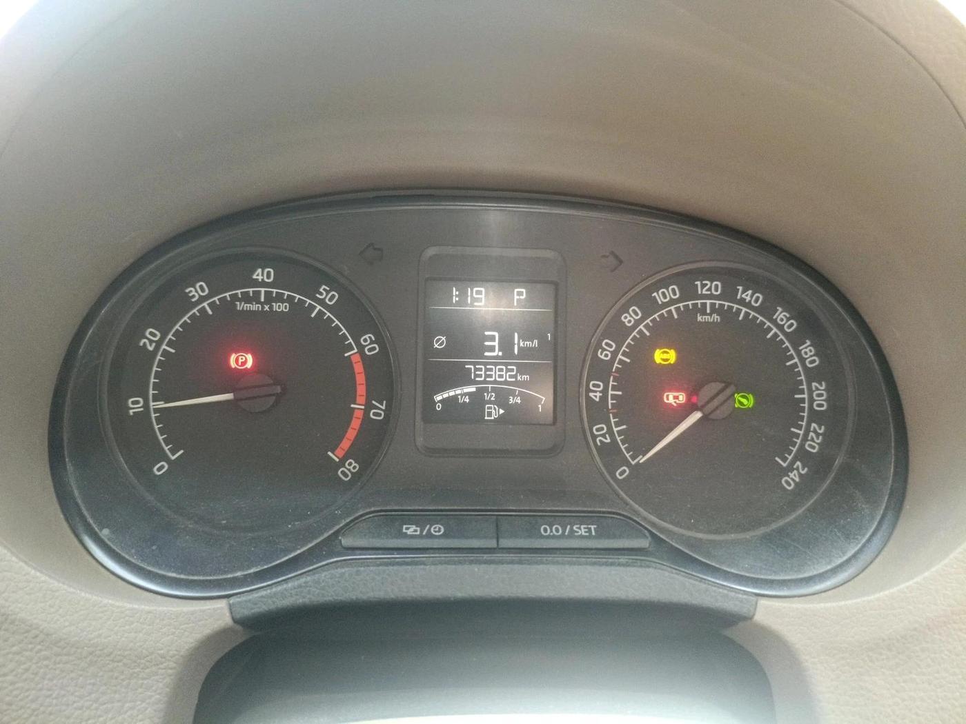 2015 Skoda Rapid Elegance 1.6 MPI AT, Petrol, Automatic, 73,382 km, interior