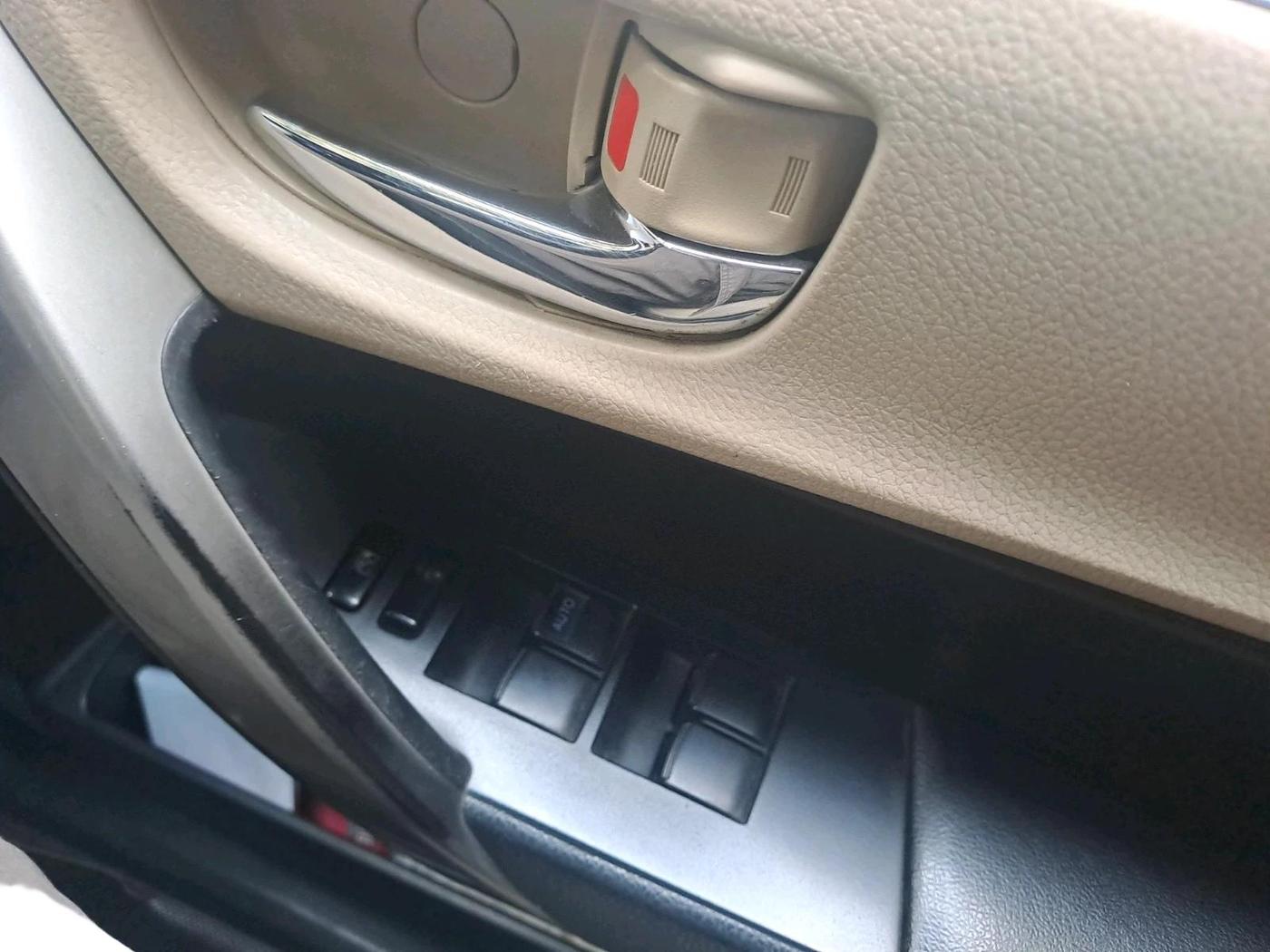 2014 Toyota Corolla Altis VL CVT PETROL, Petrol, Automatic, 94,000 km, interior