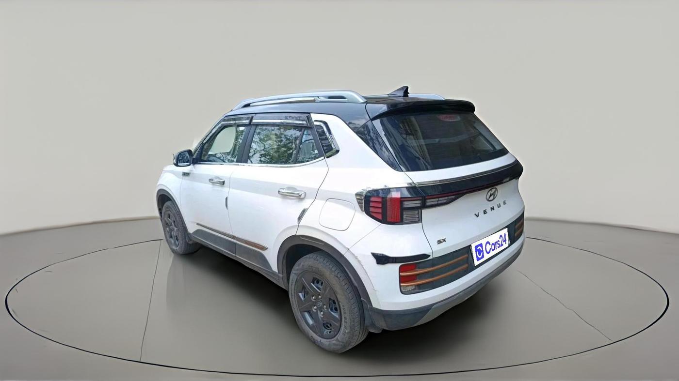 2023 Hyundai VENUE SX 1.2 PETROL, Petrol, Manual, 25,064 km, exterior