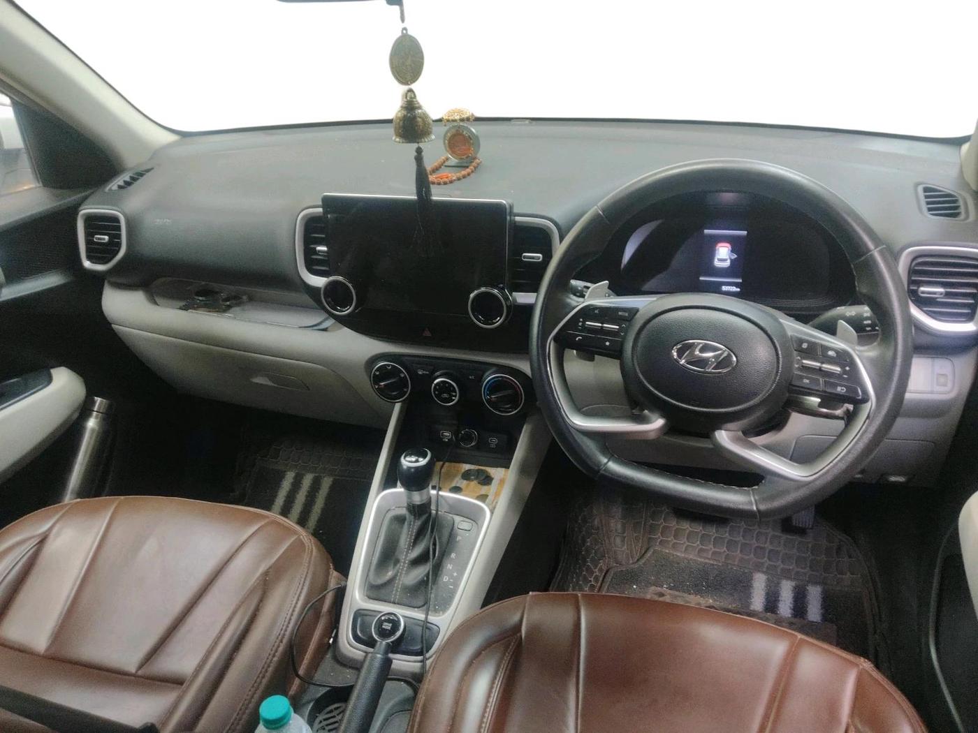 2022 Hyundai VENUE S (O) 1.0 Turbo Petrol DCT, Petrol, Automatic, 53,722 km, interior