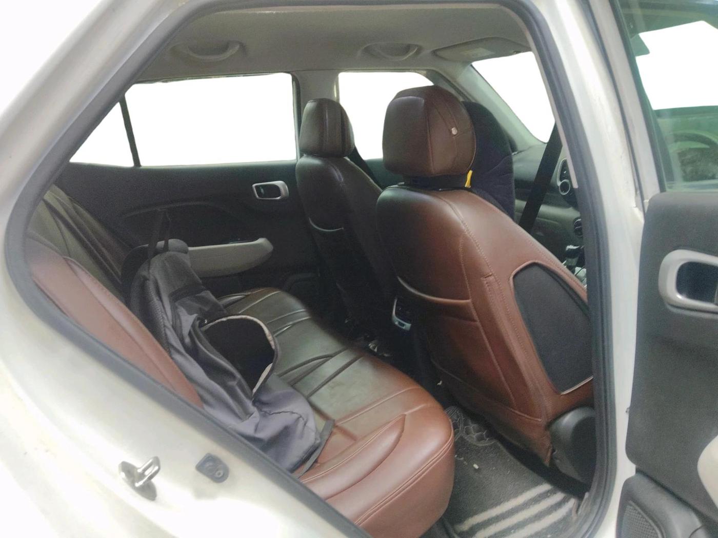 2022 Hyundai VENUE S (O) 1.0 Turbo Petrol DCT, Petrol, Automatic, 53,722 km, interior