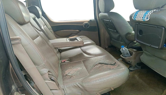 2012 Mahindra Xylo H9 BS IV, Diesel, Manual, 1,10,750 km, interior