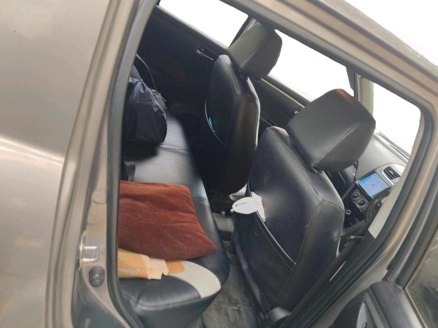 2017 Maruti Swift VXI O, Petrol, Manual, 97,138 km, interior