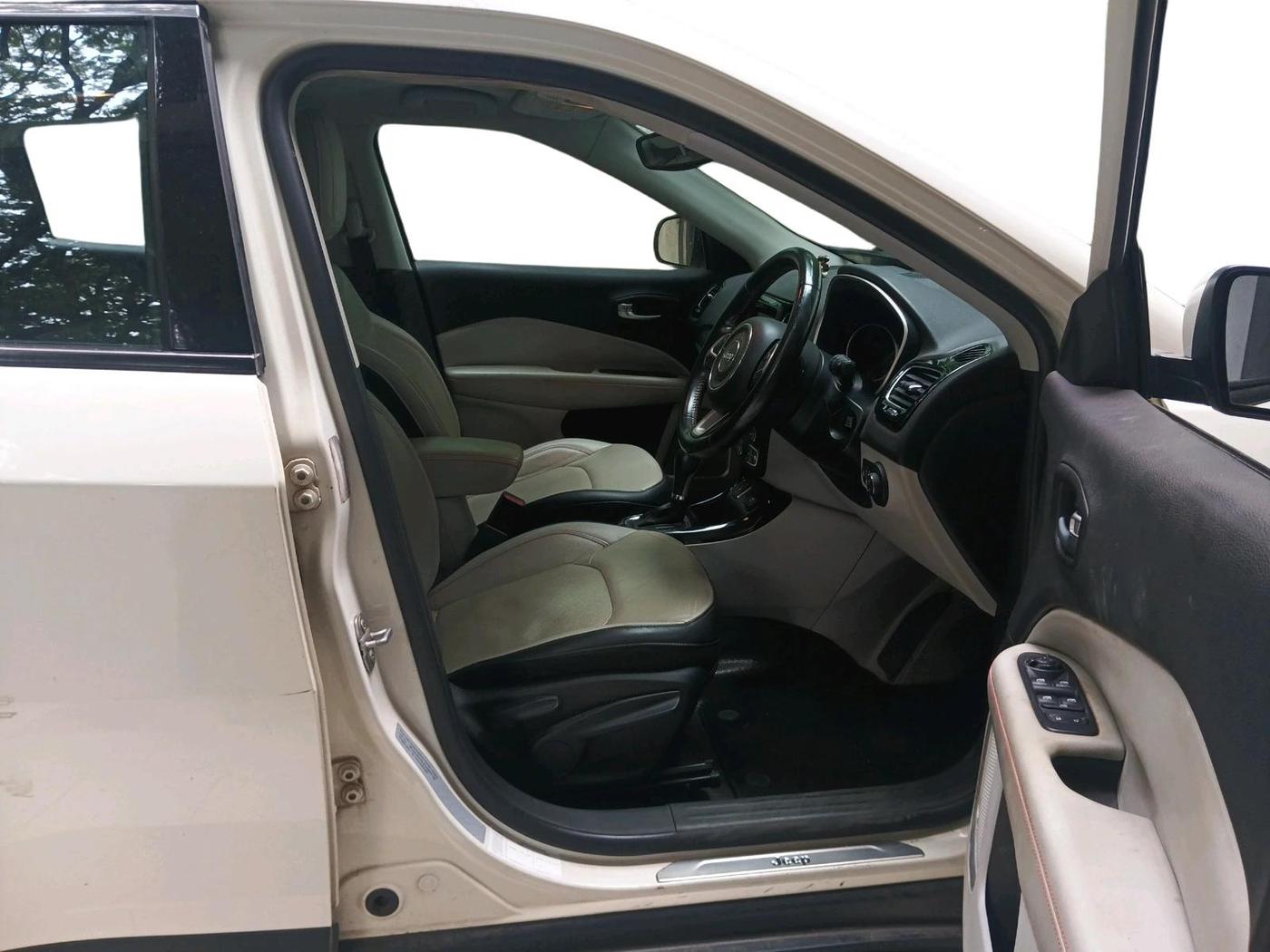 2017 Jeep Compass LIMITED 1.4 PETROL AT, Petrol, Automatic, 55,394 km, interior
