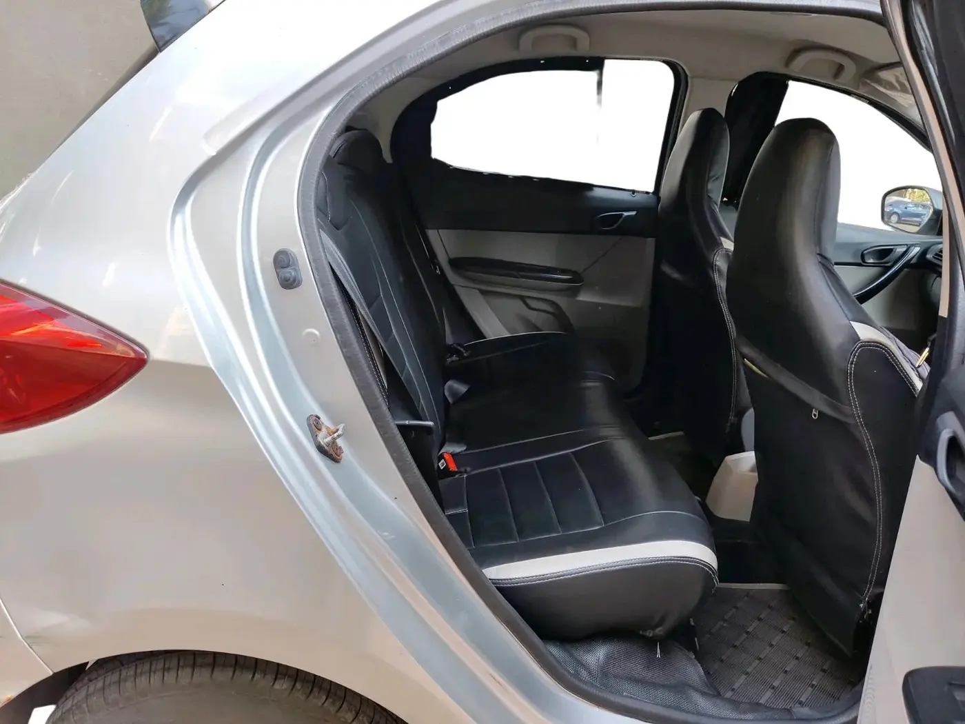 2017 Tata Tiago XM PETROL, Petrol, Manual, 21,645 km, interior