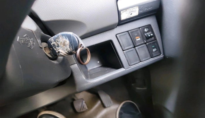 2012 Maruti Wagon R 1.0 VXI, Petrol, Manual, 74,218 km, interior