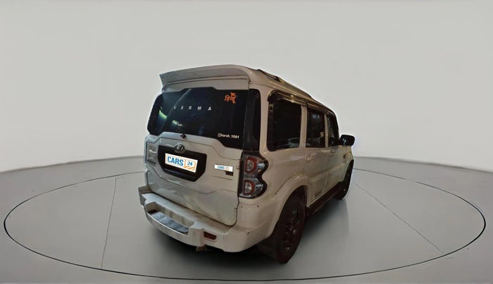 2015 Mahindra Scorpio S8, Diesel, Manual, 1,07,559 km, exterior