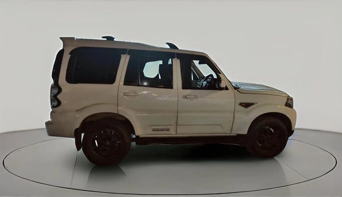 2015 Mahindra Scorpio S8, Diesel, Manual, 1,07,559 km, exterior