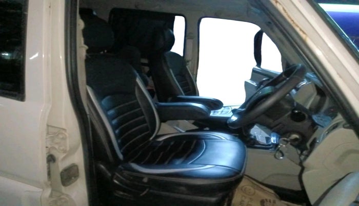 2015 Mahindra Scorpio S8, Diesel, Manual, 1,07,559 km, interior