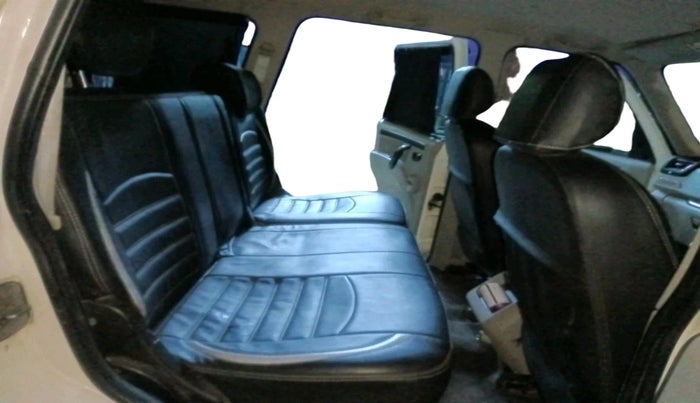 2015 Mahindra Scorpio S8, Diesel, Manual, 1,07,559 km, interior