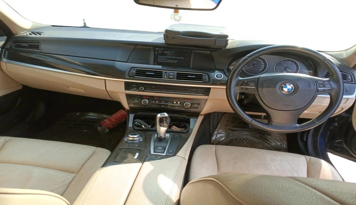 2011 BMW 5 Series 520D 2.0, Diesel, Automatic, 55,252 km, interior