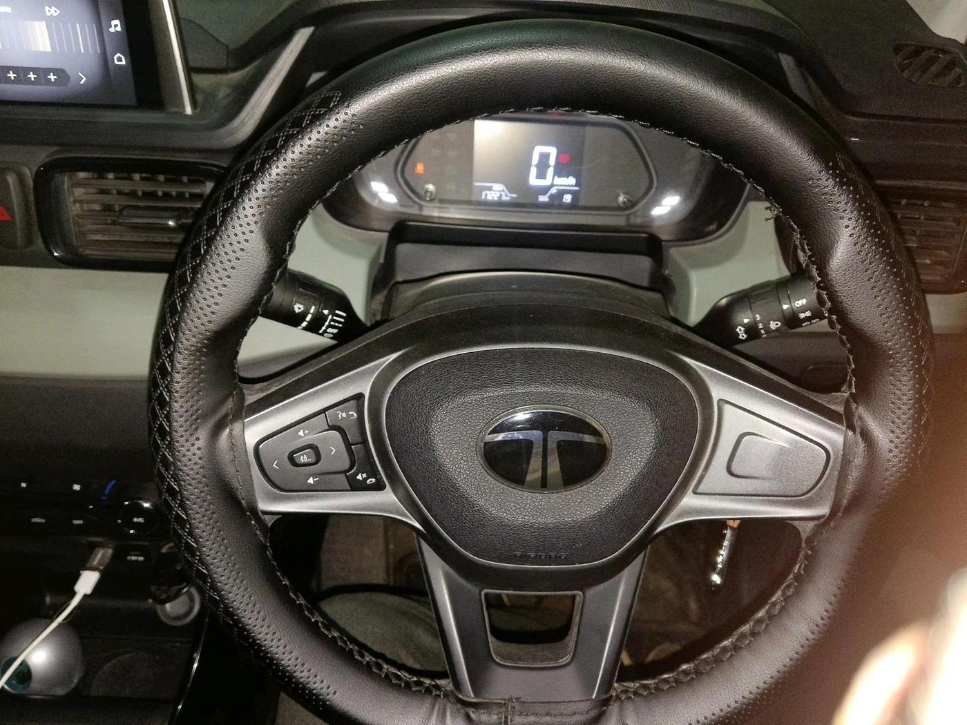 2025 Tata PUNCH Adventure Plus iCNG, CNG, Manual, 17,227 km, interior