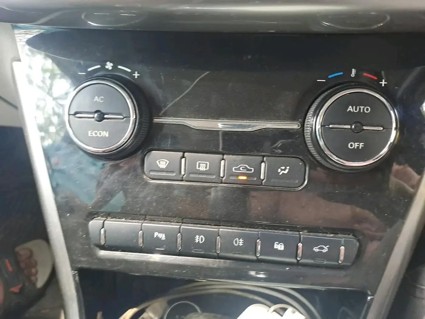 2017 Tata NEXON XZ PLUS PETROL, Petrol, Manual, 50,240 km, interior