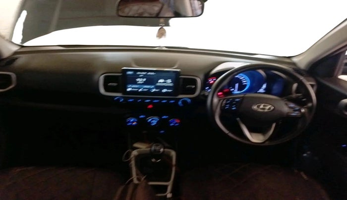 2021 Hyundai VENUE SX 1.5 CRDI, Diesel, Manual, 67,455 km, interior